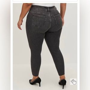 Torrid super soft jeans. Brand new with tags. Never worn!